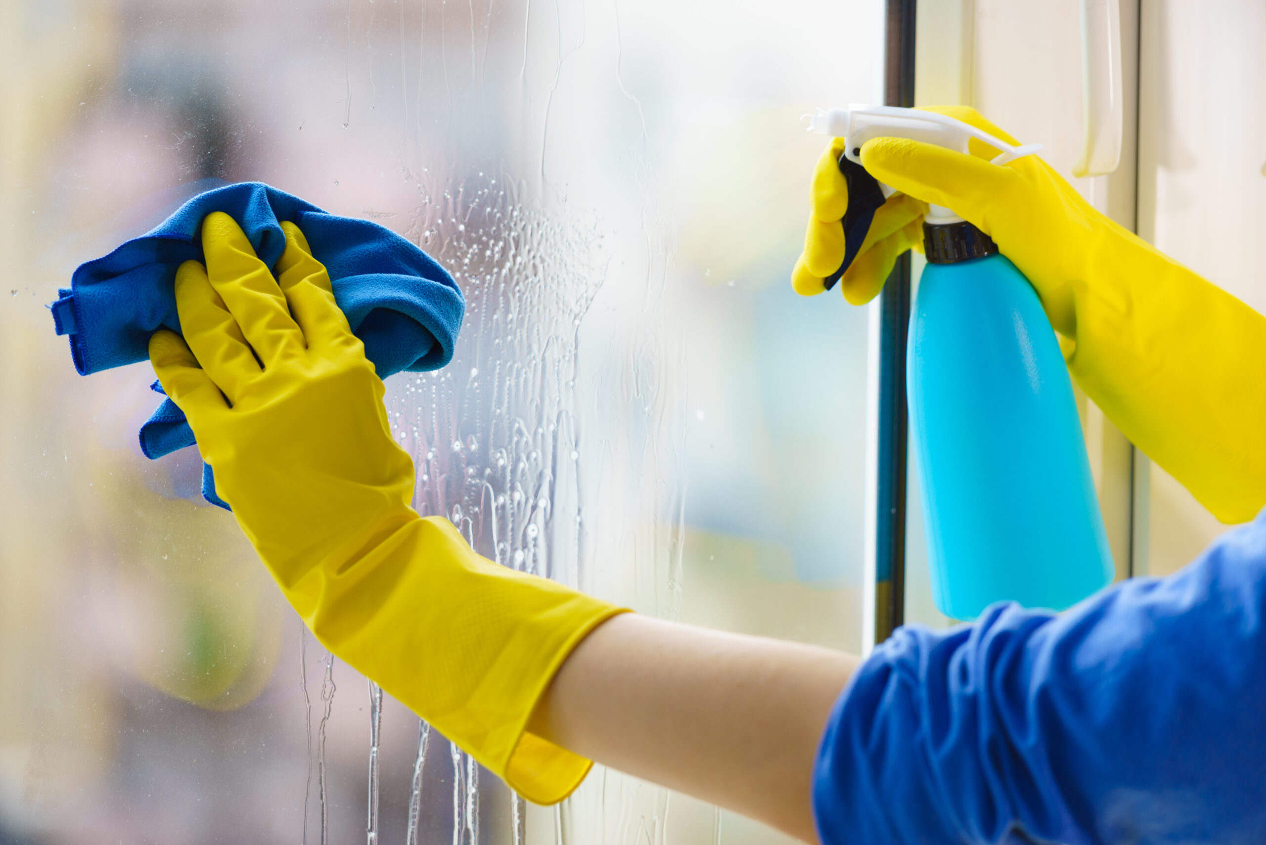 what-is-the-difference-between-window-washing-and-window-cleaning_-scaled-1